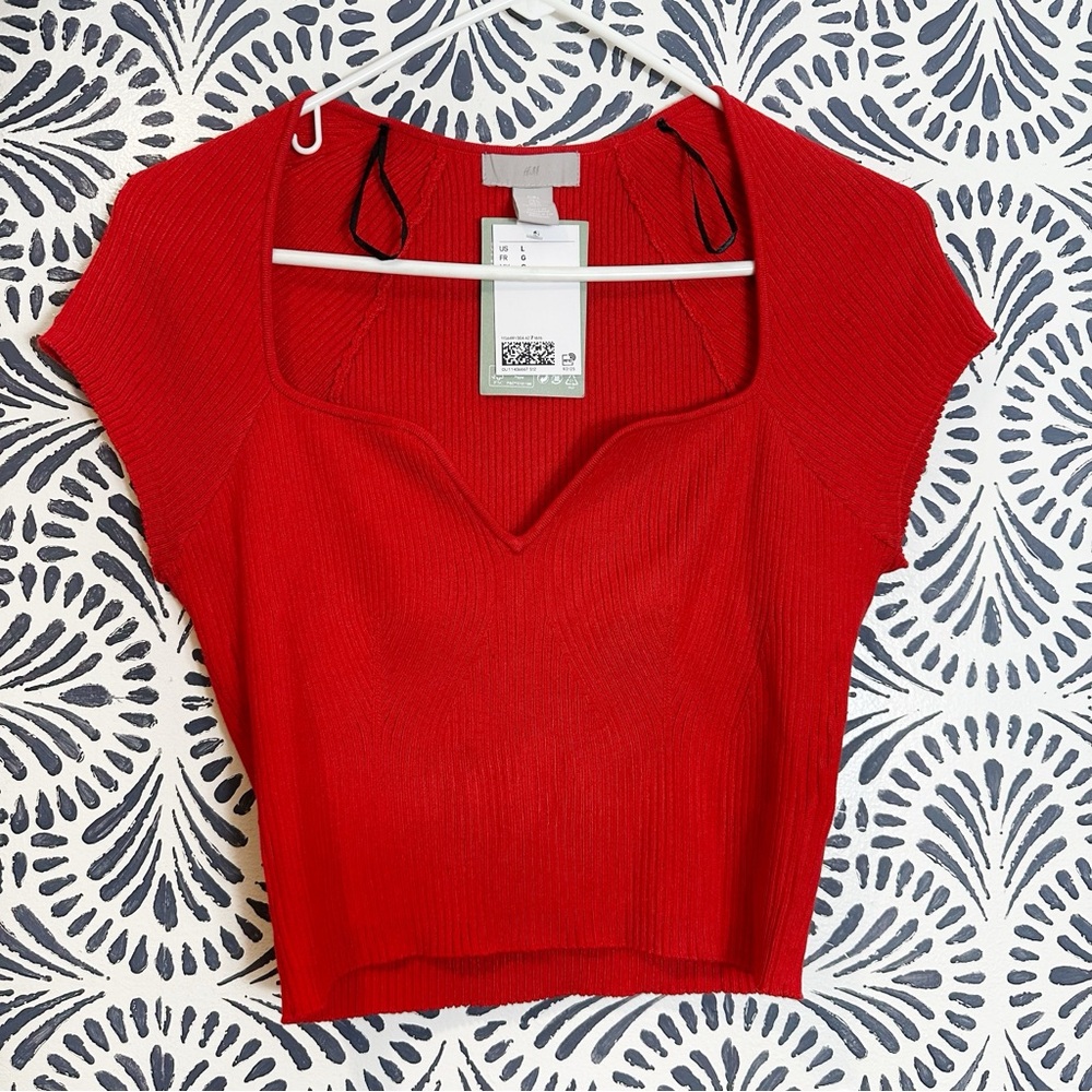 H&M Ribbed Knit Red Cropped Top - Picture 3 of 11